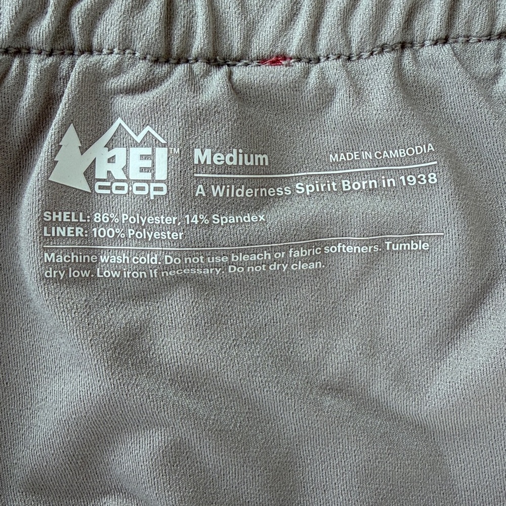 REI CO-OP Women's Coral Shorts size medium - Picture 10 of 14